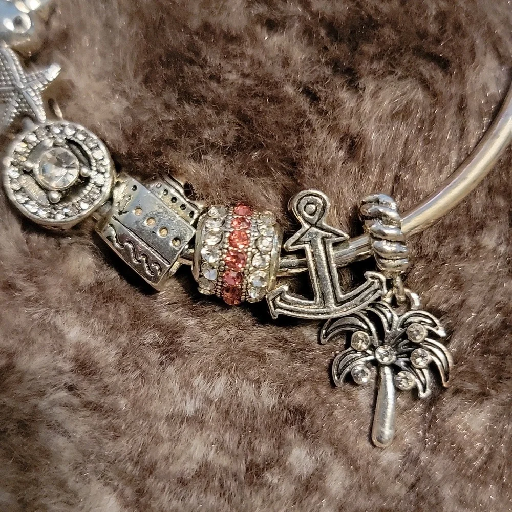 Cute Beach Bracelet - Picture 4 of 4